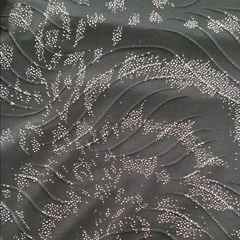 Black And Silver Patterned Blouse - image 4